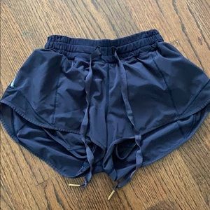 size 4 2.5 inch inseam blue hotty hots